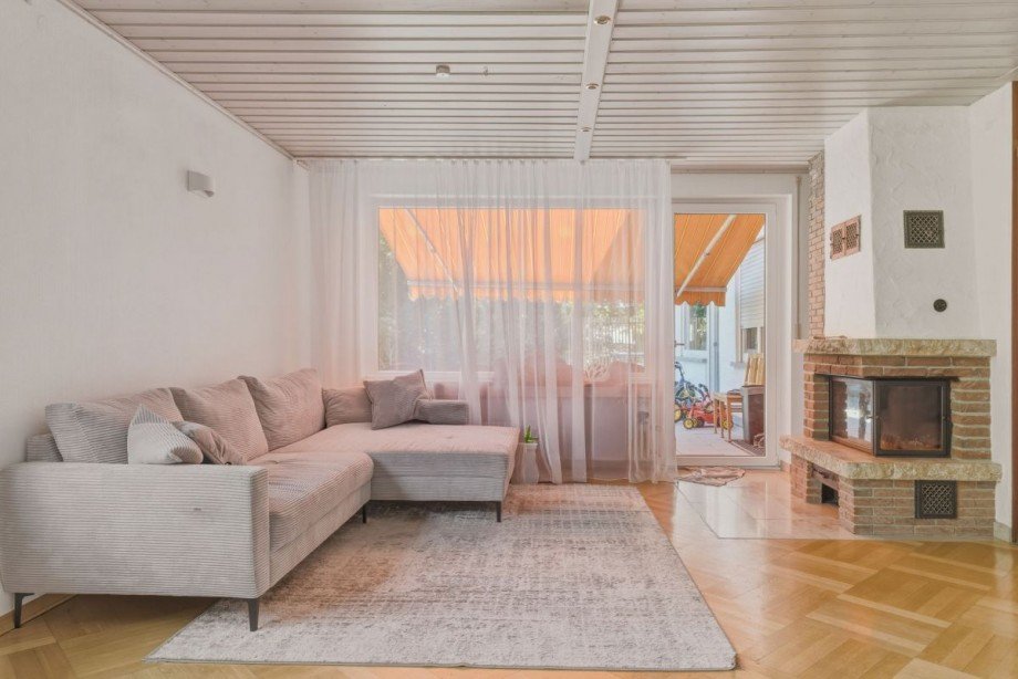Wohnzimmer EG Mehrfamilienhaus Rudersberg