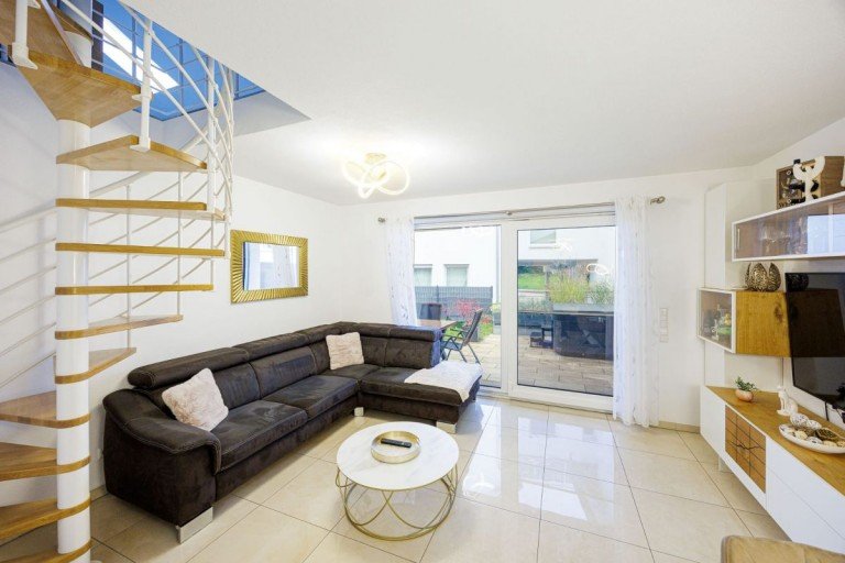 Wohn- und Essbereich Aalen Bungalow Sofort bezugsfreier Bungalow-Traum: Barrierefrei, effizient & modern