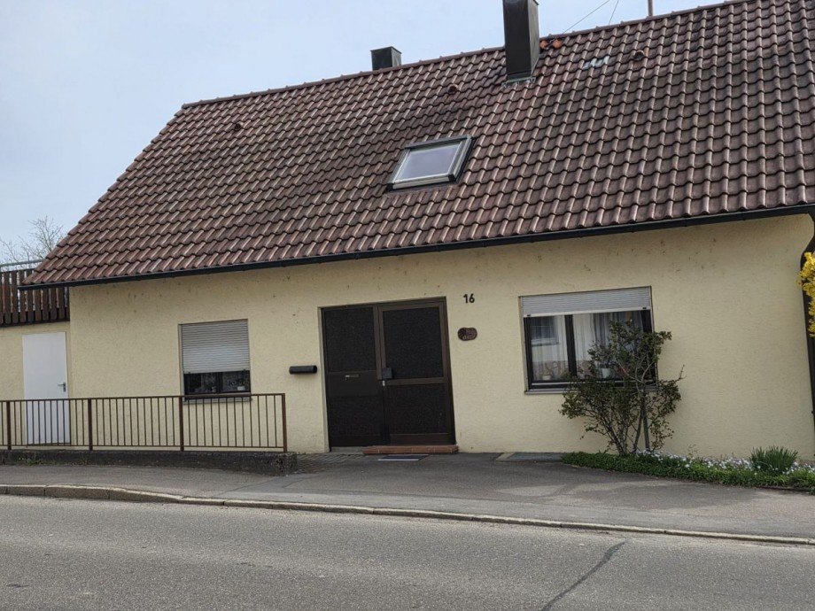Hausansicht Einfamilienhaus Aspach
