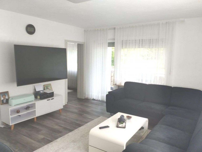 Wohnzimmer Murrhardt Erdgeschosswohnung Traumhaft renovierte EG Wohnung mit gro�em Balkon - Garten - Garage - sofort bezugsfrei
