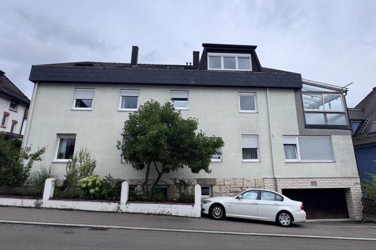 Hausansicht Heidenheim an der Brenz Erdgeschosswohnung Gem�tliche 4-Zimmer-Erdgeschosswohnung mit Gemeinschaftsgarten in kleinem Mehrfamilienhaus