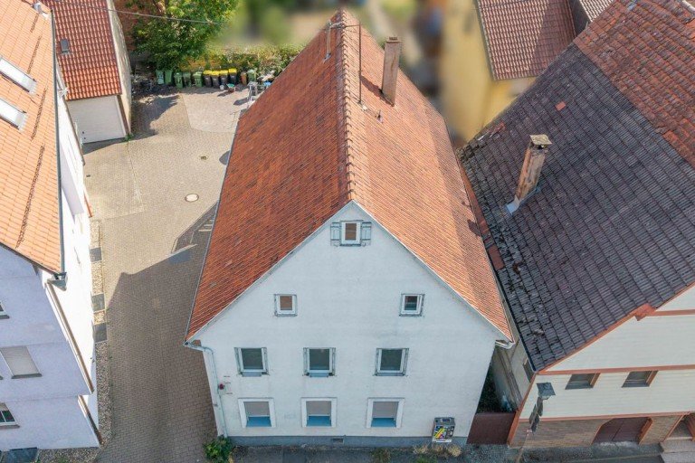 Haus Markgr�ningen Einfamilienhaus Attraktives Mehrfamilienhaus mit zus�tzlichem Bauplatz � Ideal f�r Kapitalanleger und Eigennutzer
