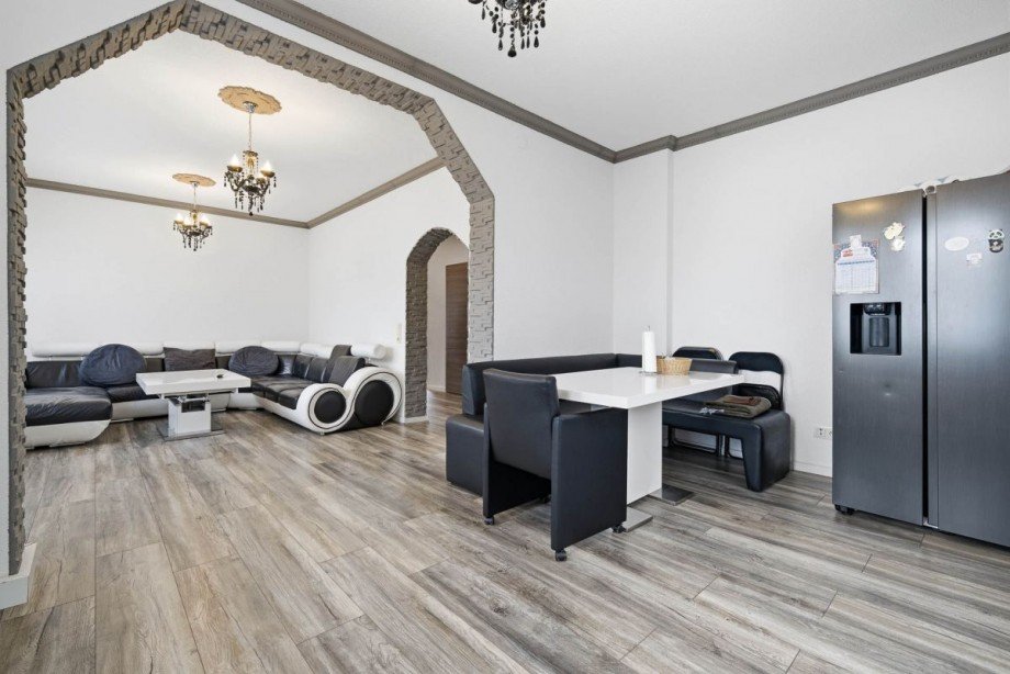 Wohn- und Essbereich Mehrfamilienhaus Schw�bisch Gm�nd