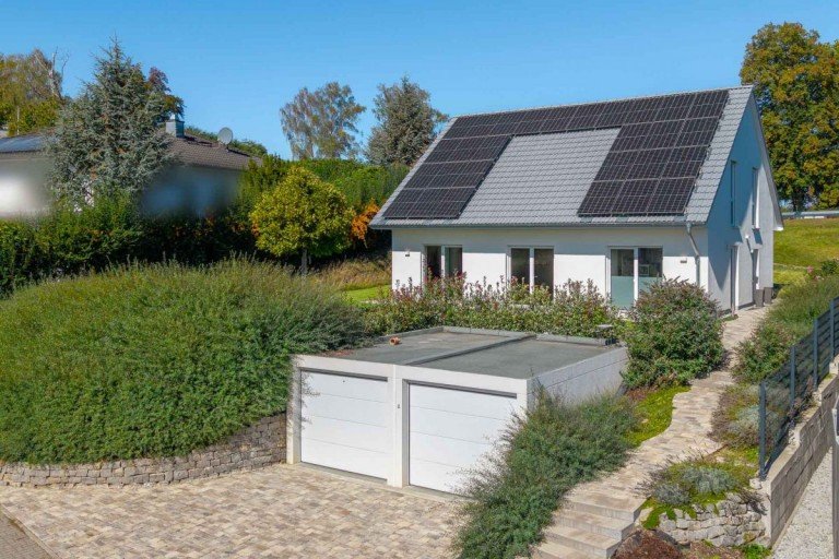 Hausansicht Ravenstein Einfamilienhaus Ihr neues Zuhause � Modernes Einfamilienhaus f�r die ganze Familie