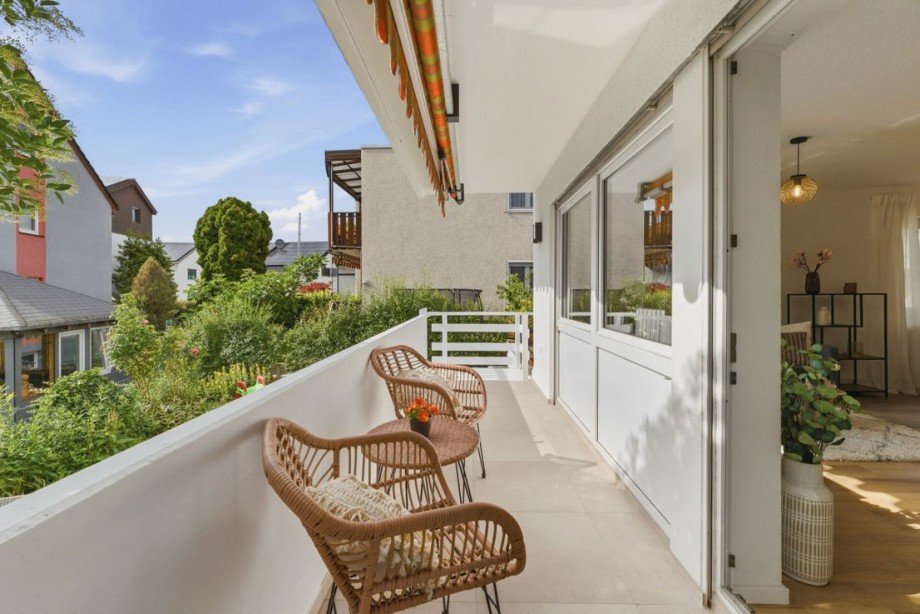 Balkon Doppelhaush�lfte Esslingen