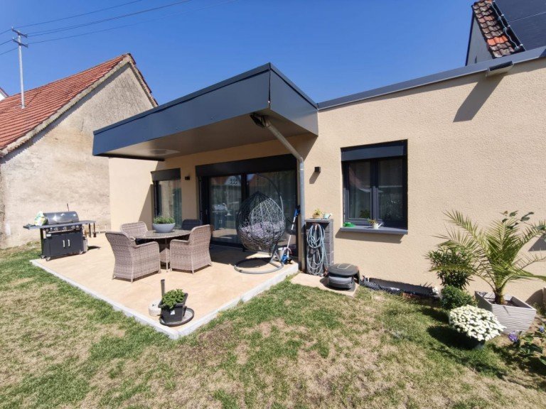 Terrasse Gerstetten Einfamilienhaus Neuwertiges Einfamilienhaus in ruhiger Ortskernlage mit Garten und Garage