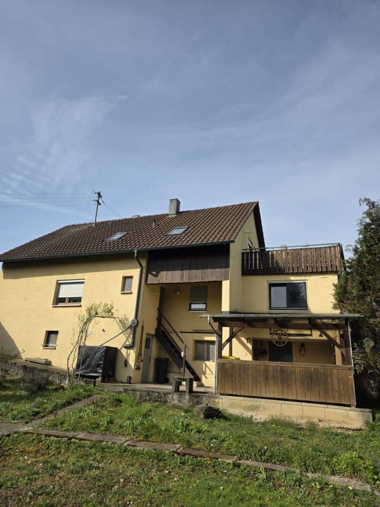 Hausansicht Aspach Einfamilienhaus Sofort bezugsfrei! - Ein- bis Zweifamilienhaus mit sch�nem Garten in TOP-Lage